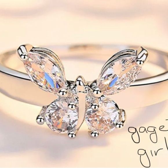Amy Butterfly Promise Ring - Picture 8 of 9